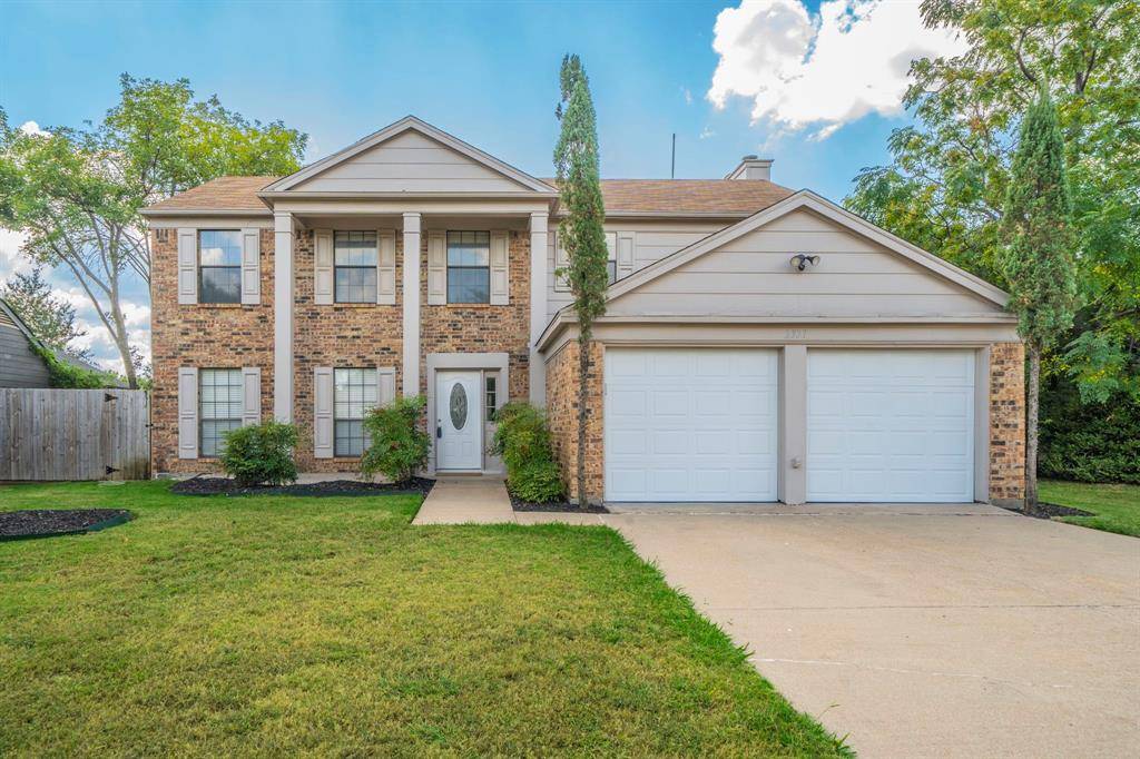 Grand Prairie, TX 75052,2321 Warwick Avenue