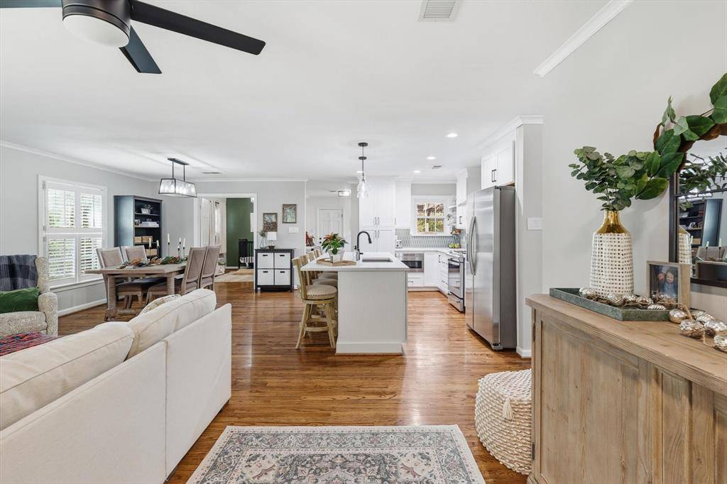 Fort Worth, TX 76116,6428 Waverly Way