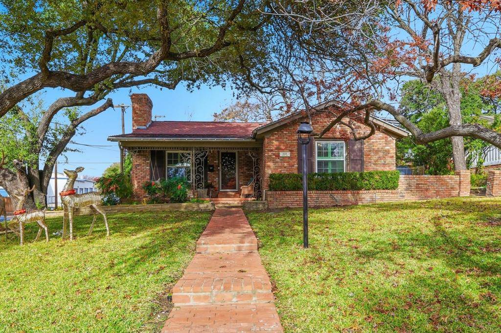 Fort Worth, TX 76116,6428 Waverly Way