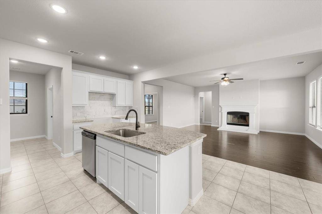 Weatherford, TX 76085,2020 Pebblegate Drive