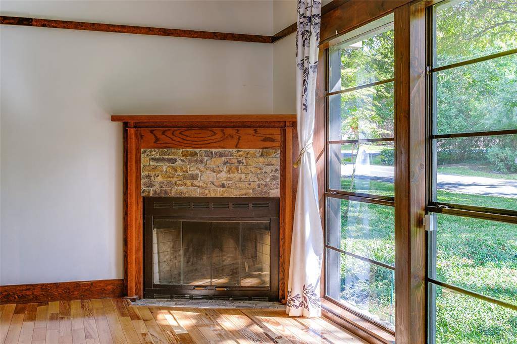 Dallas, TX 75238,7937 Deer Trail Drive