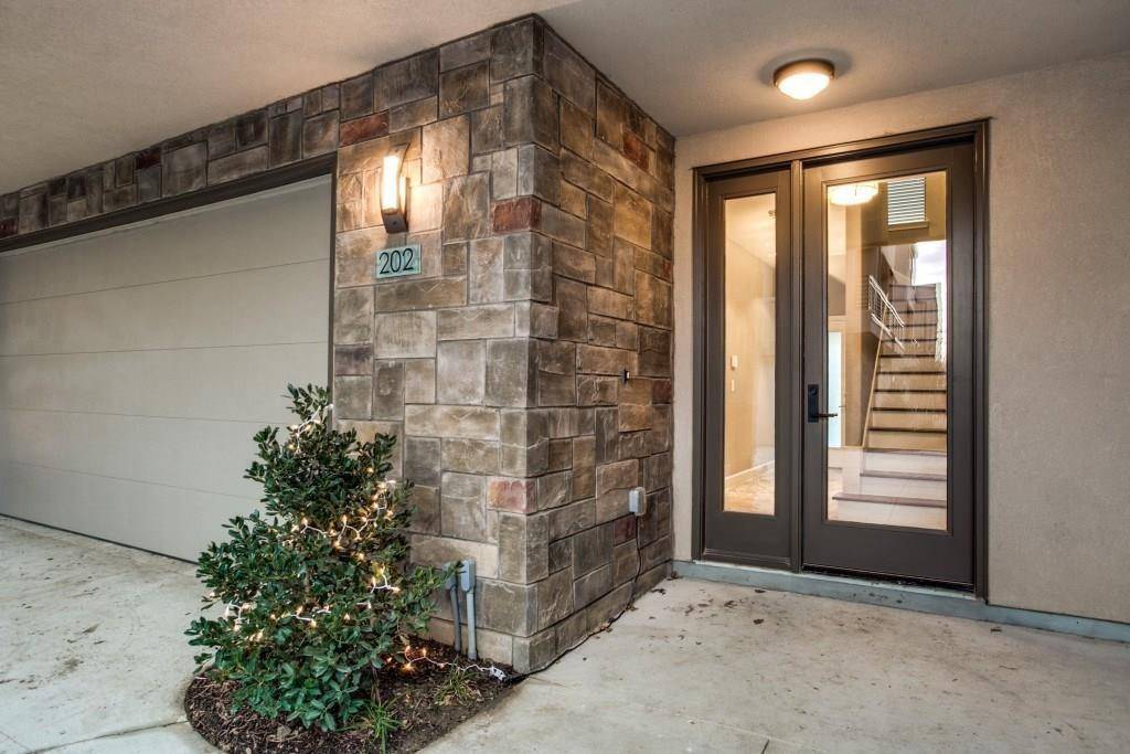 Dallas, TX 75204,1717 Annex Avenue #202