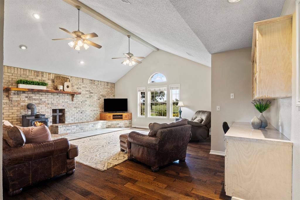 Mount Vernon, TX 75457,1881 SW County Road 3090