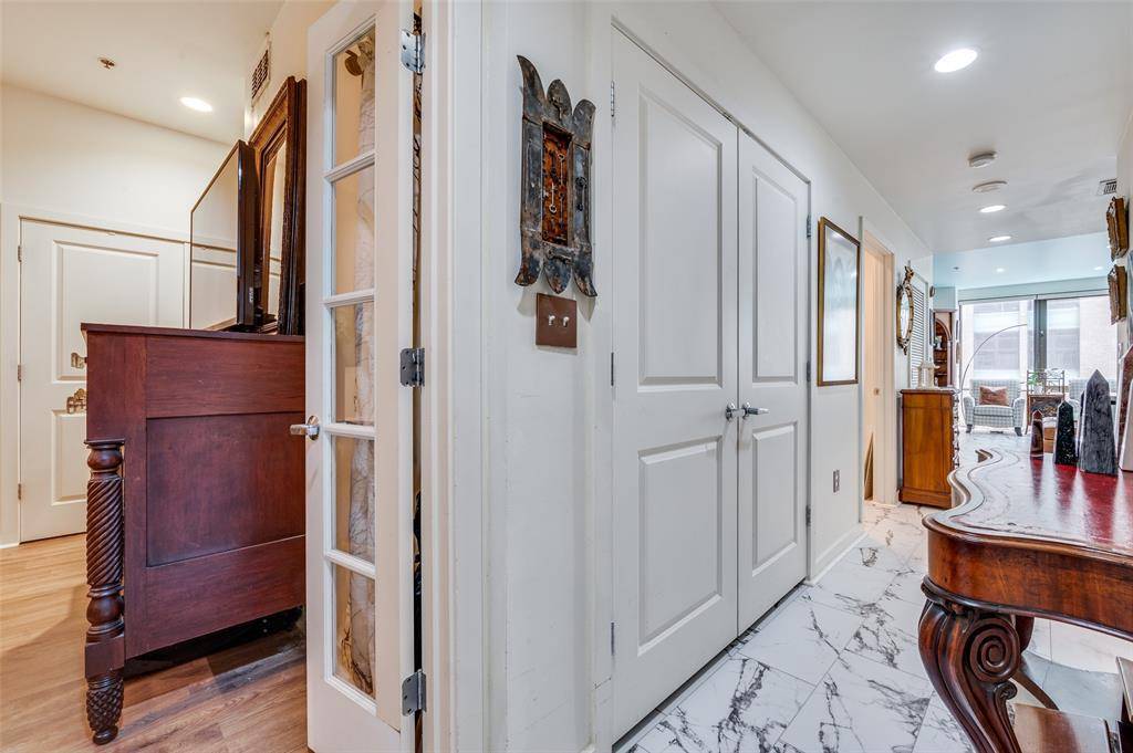 Dallas, TX 75202,1200 Main Street #701