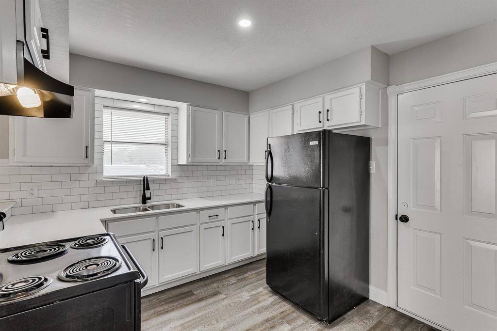 Everman, TX 76140,406 Noble Avenue #B