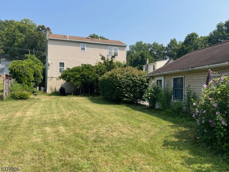 Hamburg Boro, NJ 07419,12 King Cole Rd