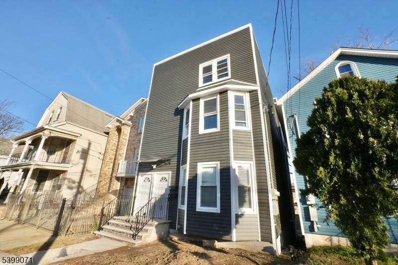 Newark City, NJ 07108,216 Peshine Ave