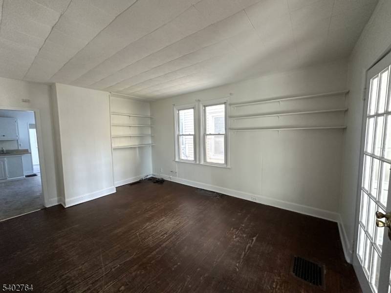 Hamilton Twp., NJ 08609,210 Norway Ave #1