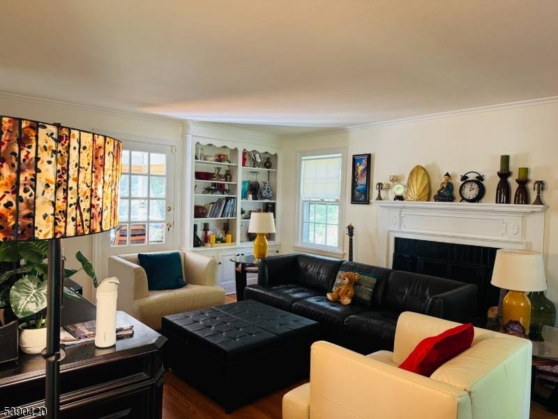 Millburn Twp., NJ 07078,17 Highland Ave