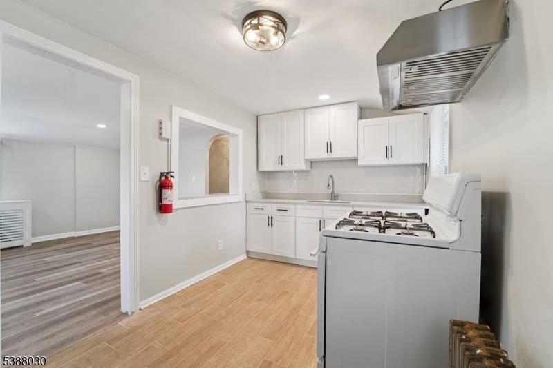 Fair Lawn Boro, NJ 07410,2-33 31St St