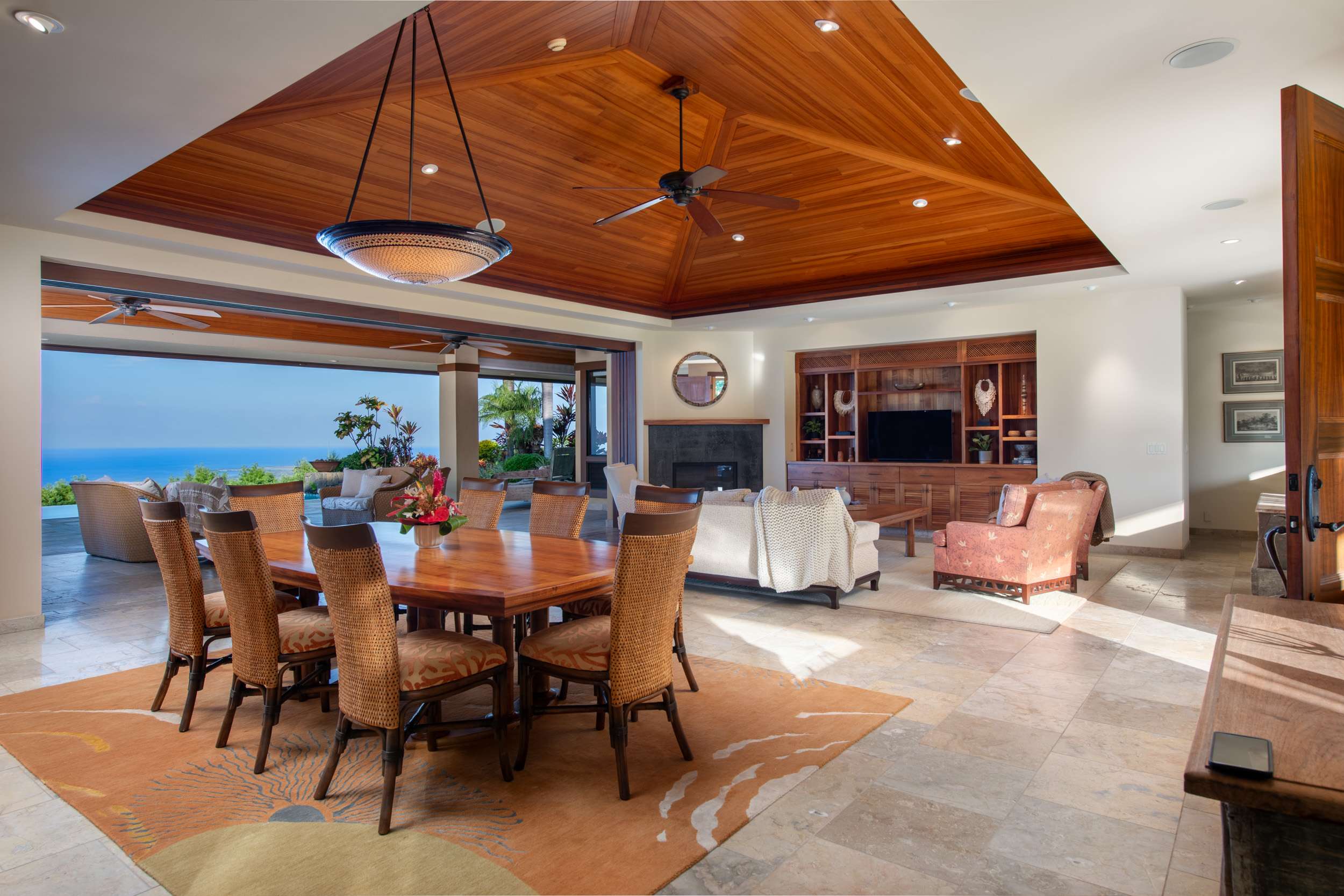 Kailua-kona, HI 96740,75-667 PU HOALOHA PL