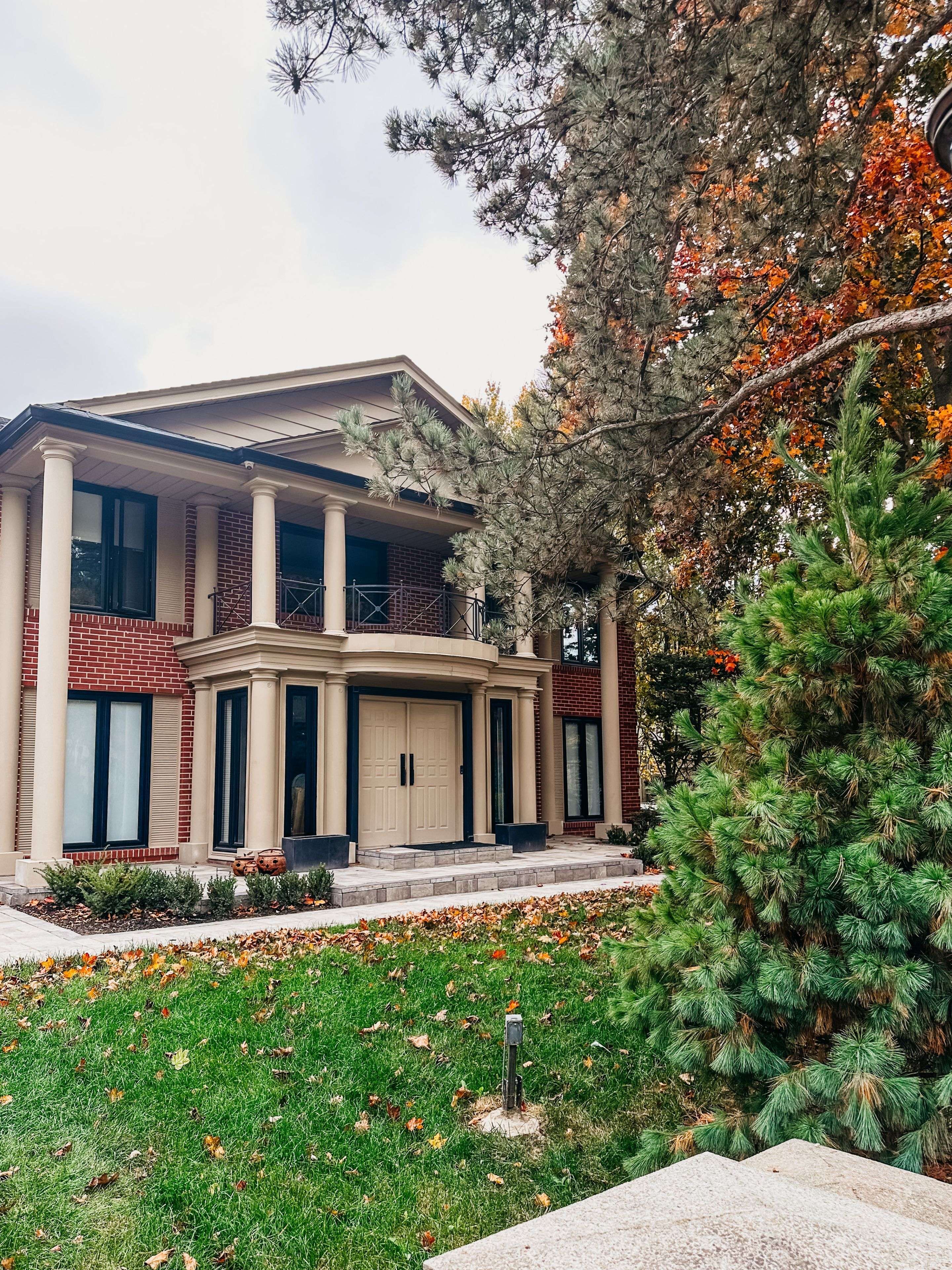 Toronto C12, ON M3C 2L4,7 Shady Oaks CRES