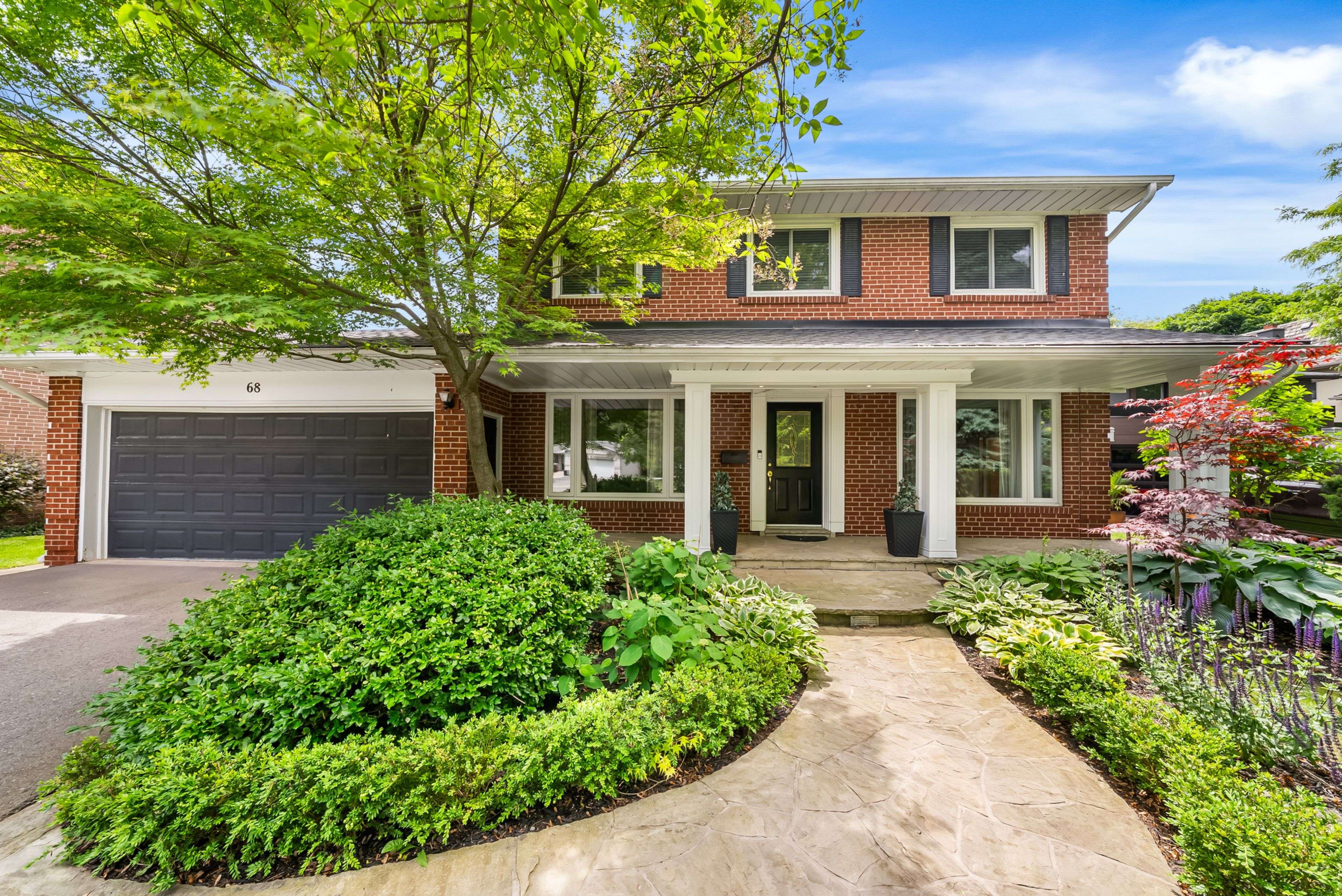 Toronto C12, ON M2P 1Z4,68 Montressor Drive N/A