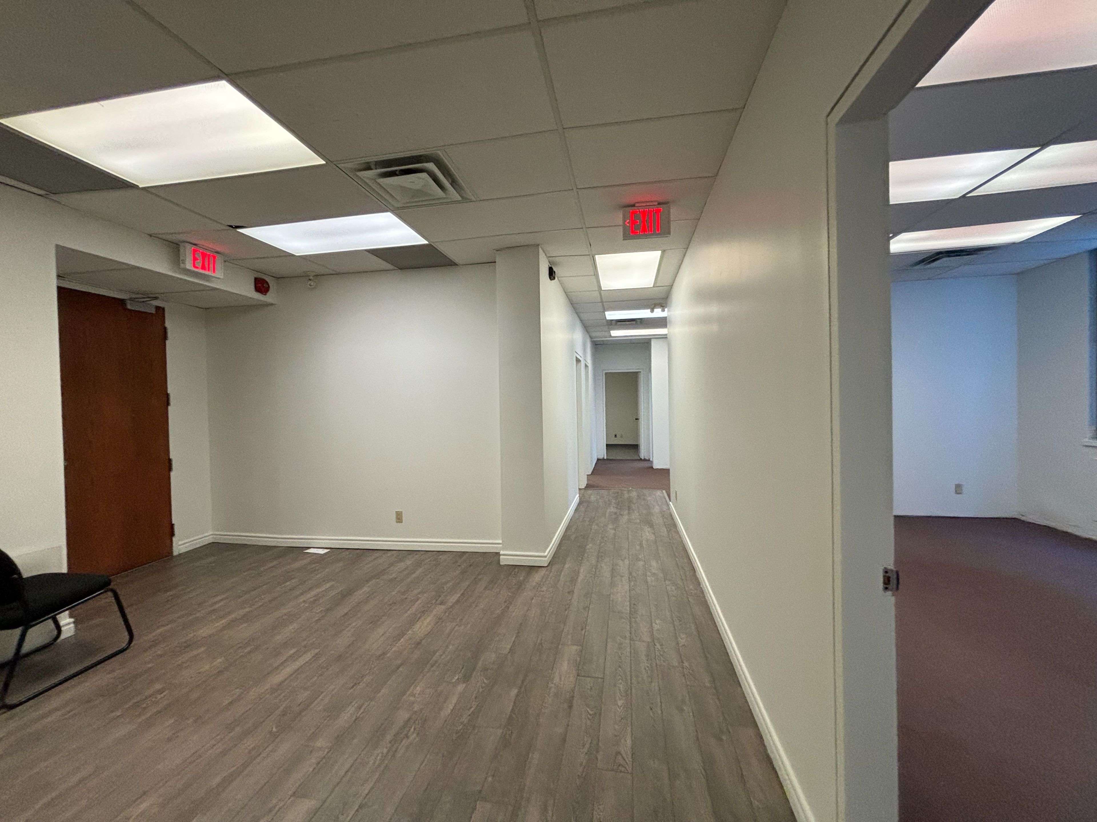 Toronto C10, ON M4P 1G8,55 Eglinton AVE E #201