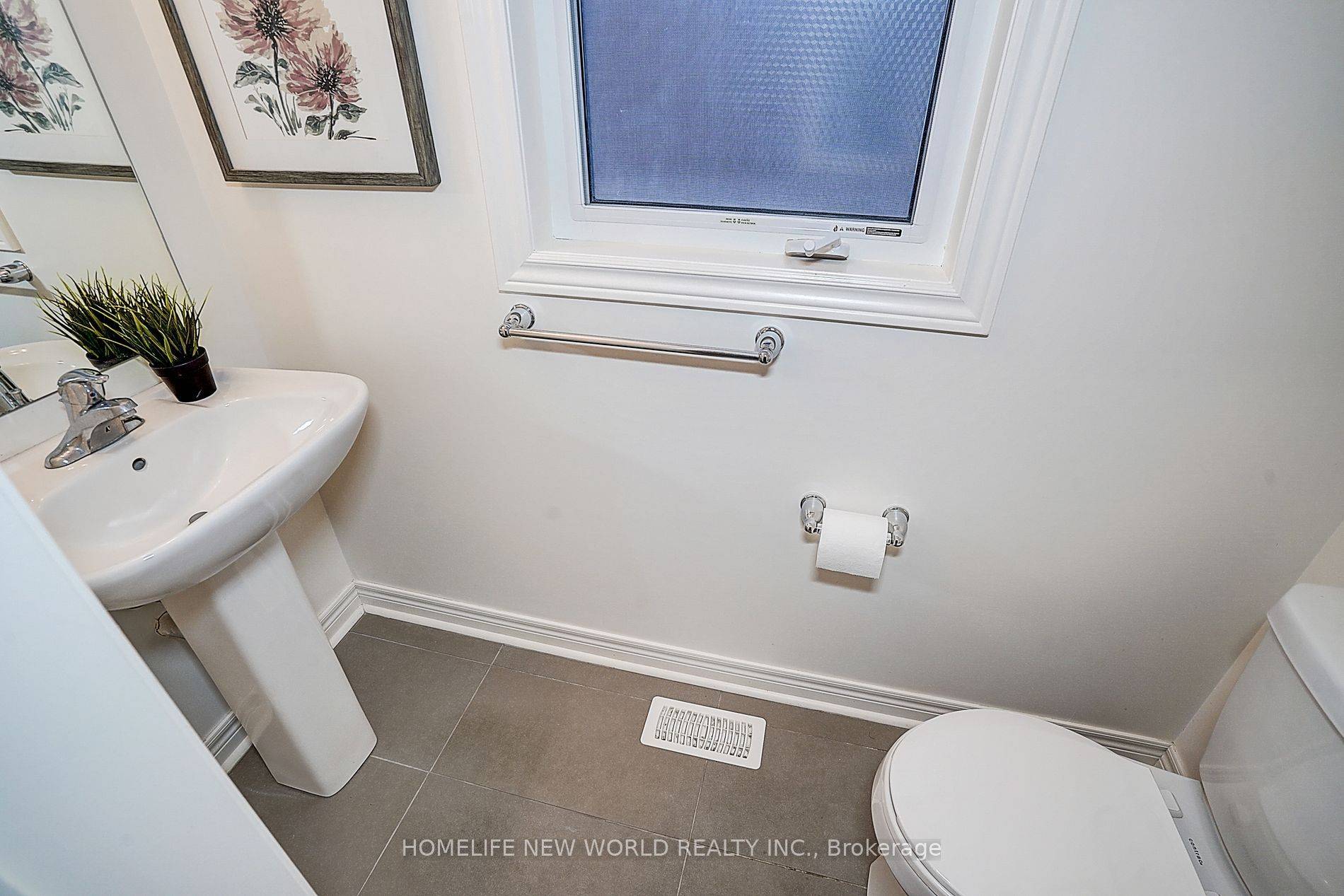 Oshawa, ON L1K 0T6,2002 Cocklin CRES