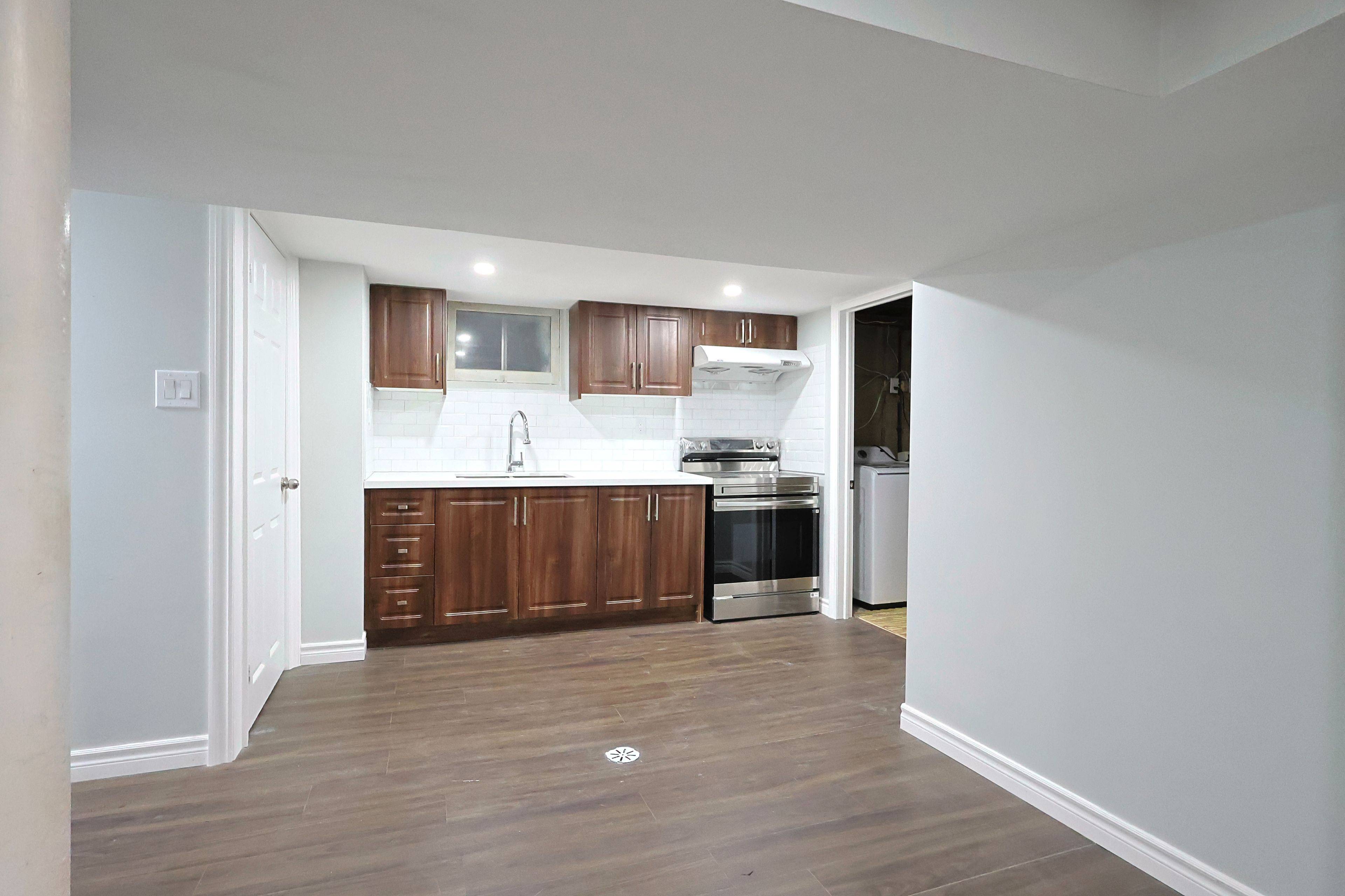 Toronto E09, ON M1G 2N7,23 Mountland DR #BSMT