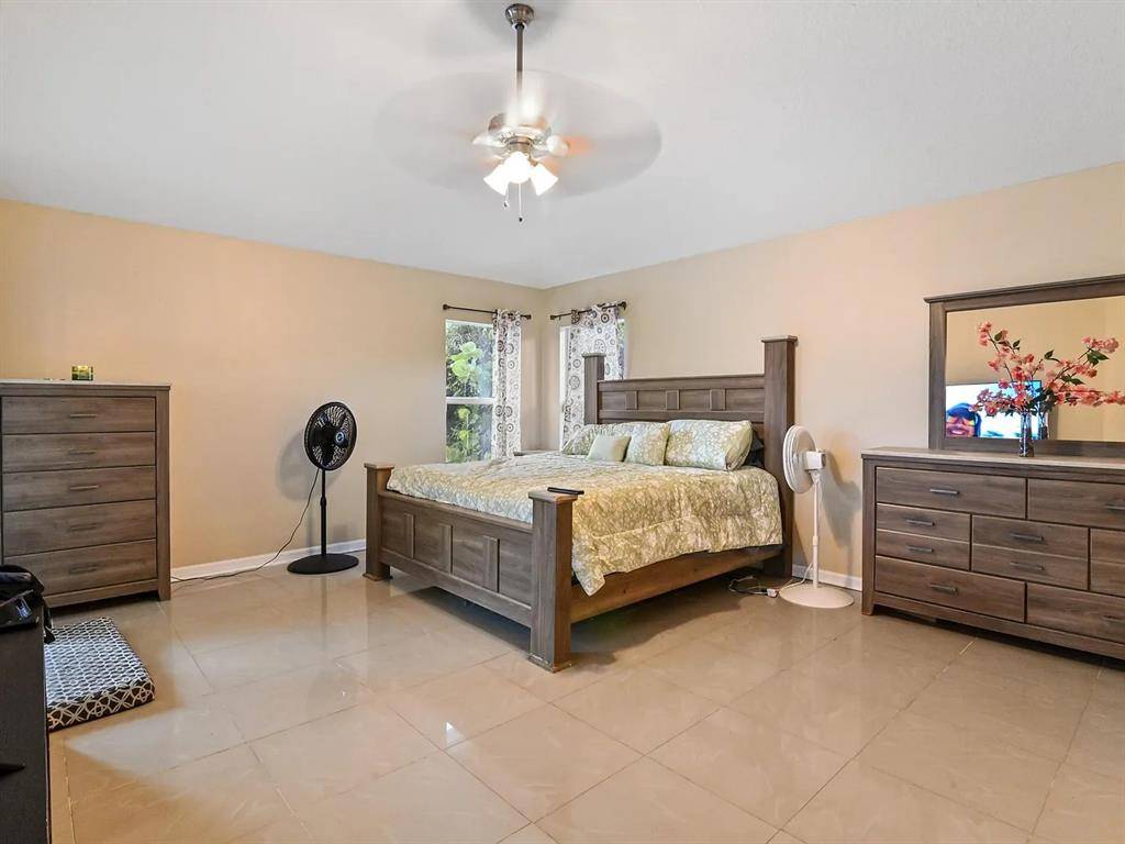 Port St Lucie, FL 34953,602 SW McCall Rd