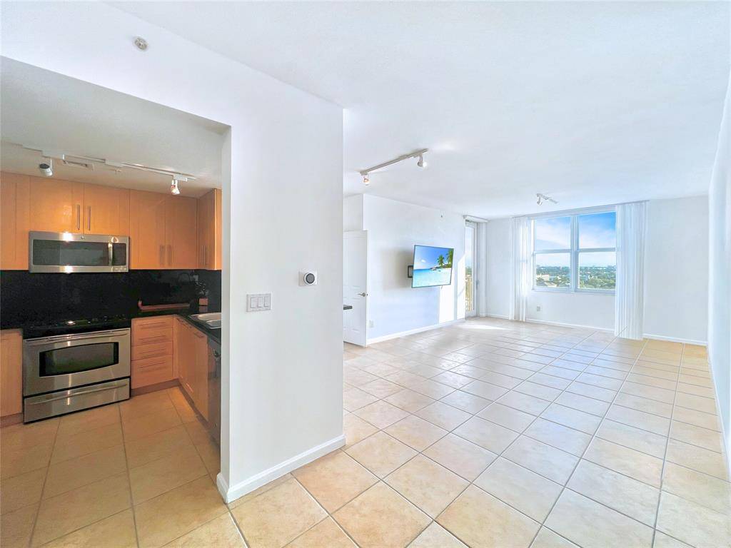 Fort Lauderdale, FL 33301,511 SE 5th Ave #1010