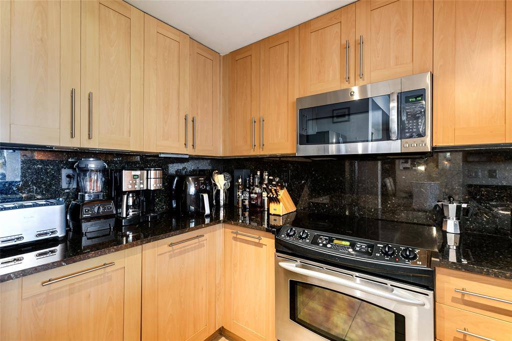 Fort Lauderdale, FL 33301,511 SE 5th Ave #1010