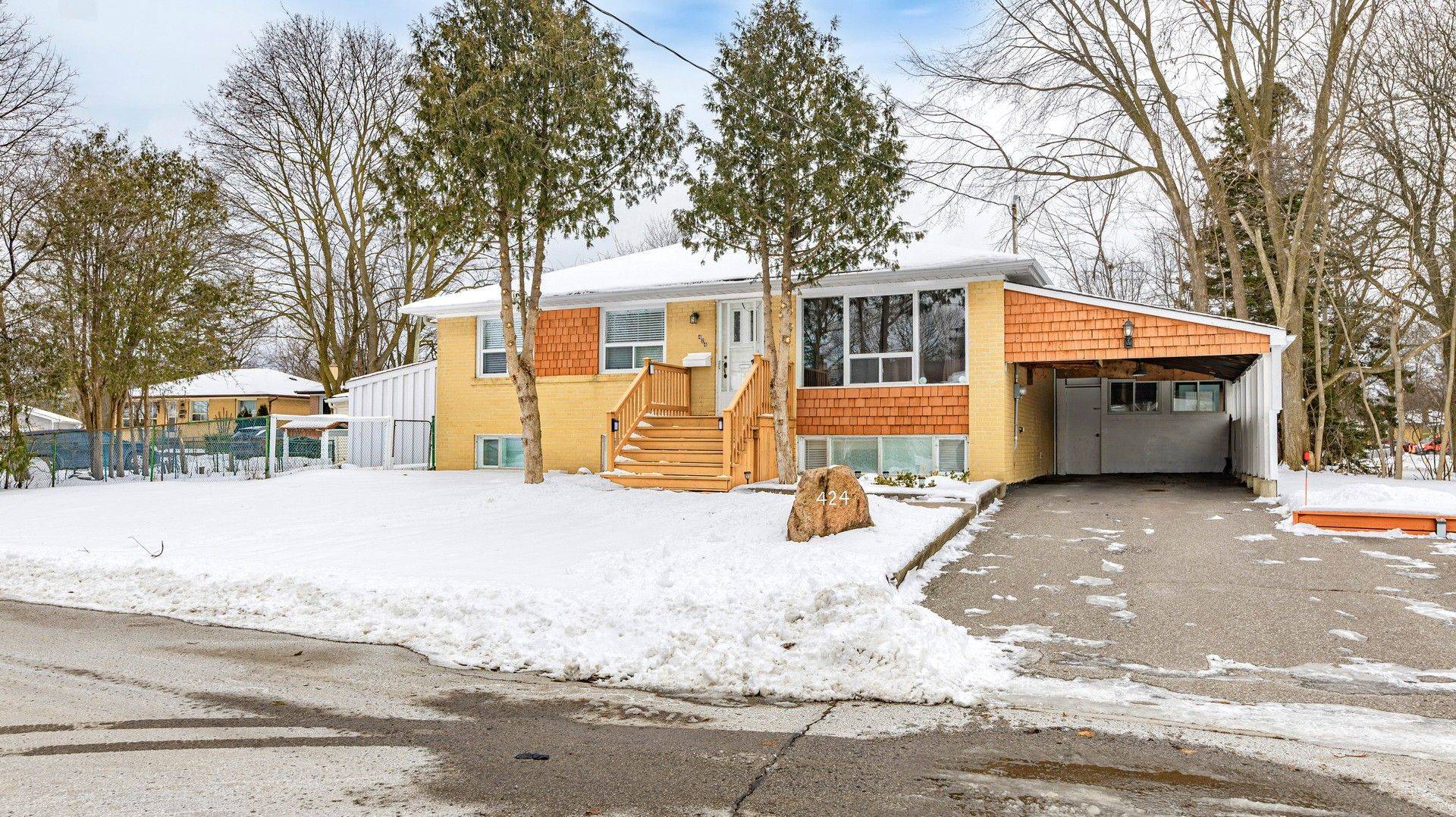 Richmond Hill, ON L4C 3N1,424 Bonita CRES