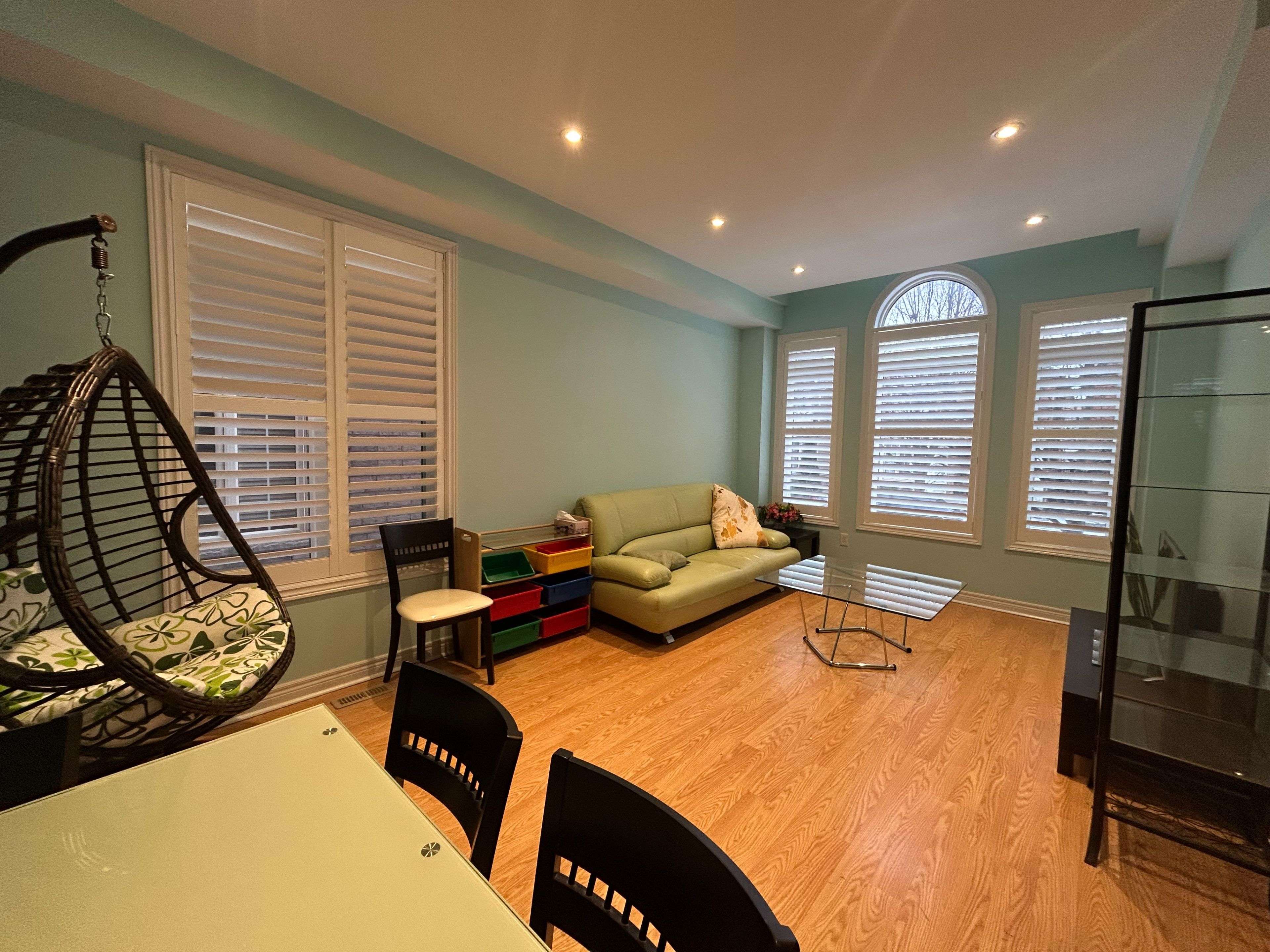 Markham, ON L6B 1G6,64 Innisvale DR