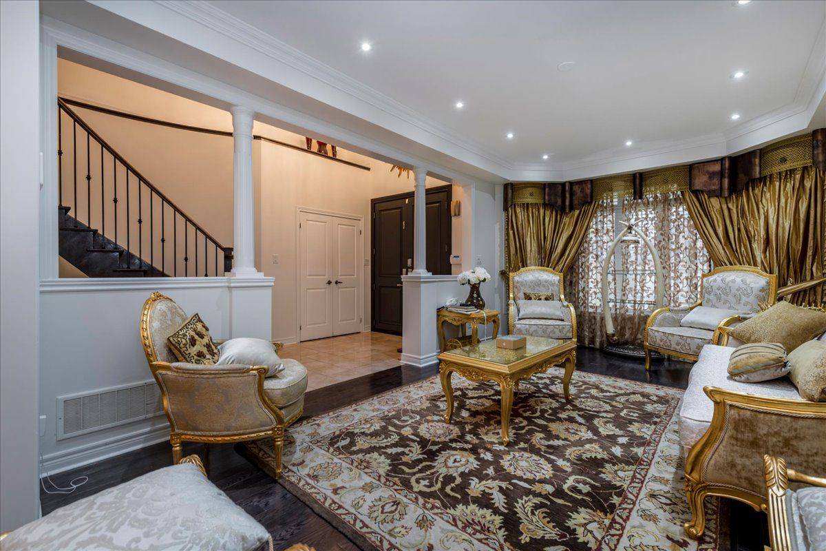 Vaughan, ON L4H 0M6,28 Credo DR