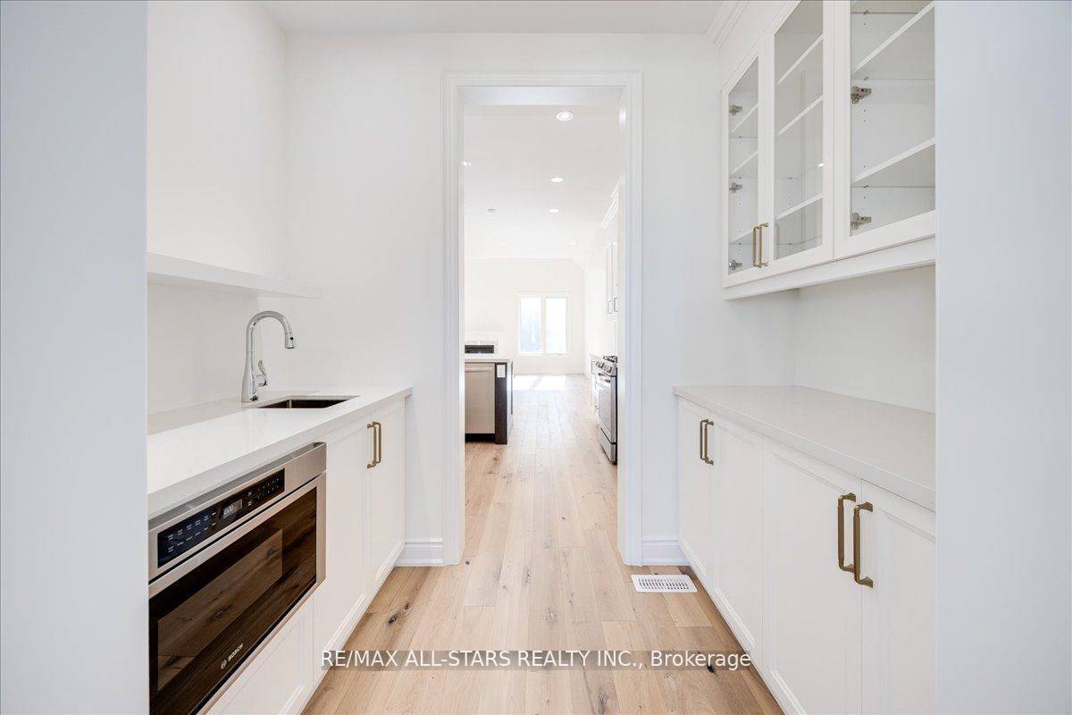 Georgina, ON L0E 1R0,59 Stadacona AVE