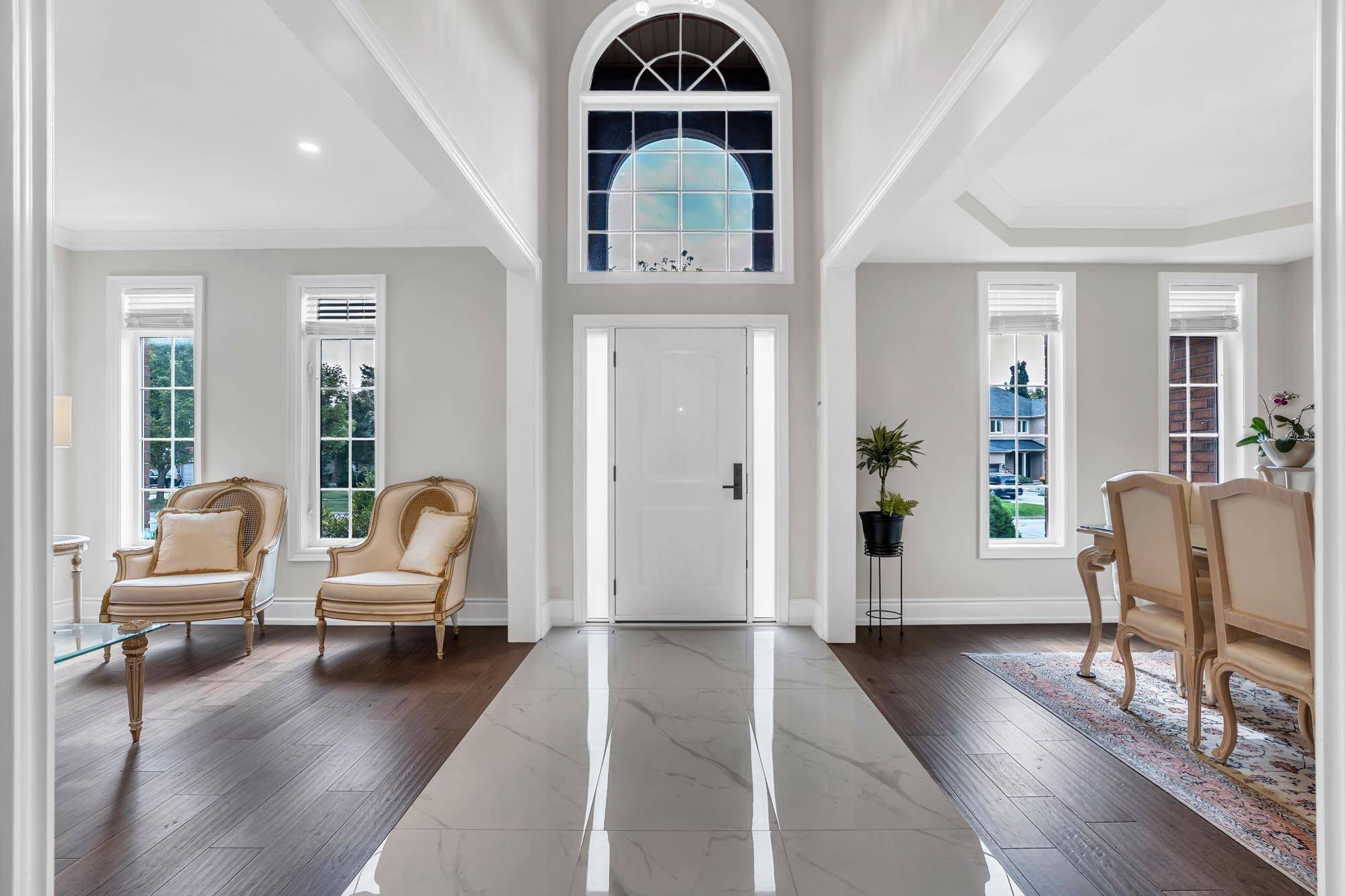 Newmarket, ON L3X 1N3,1067 Ivsbridge BLVD