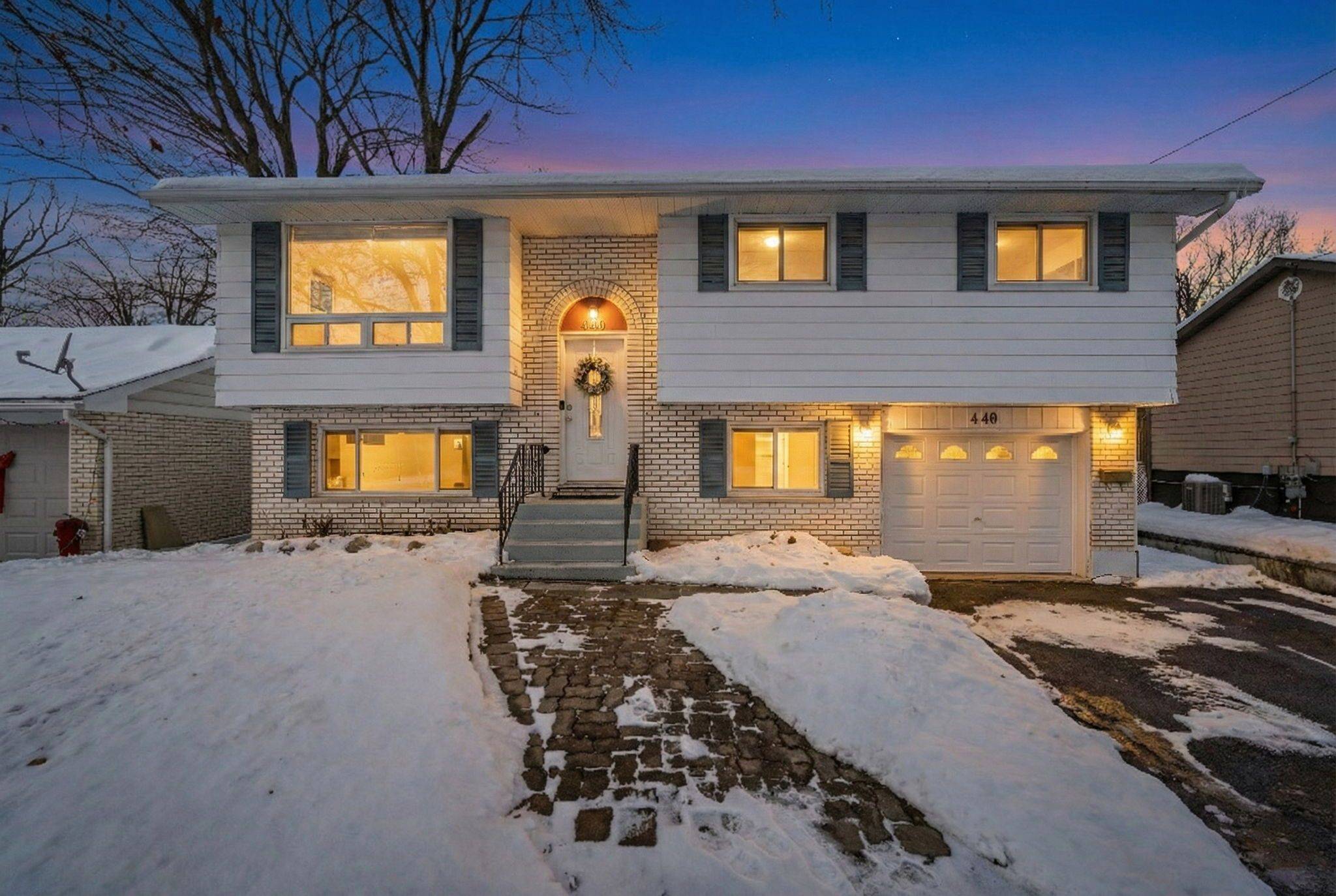 Orillia, ON L3V 6L9,440 Barrie RD