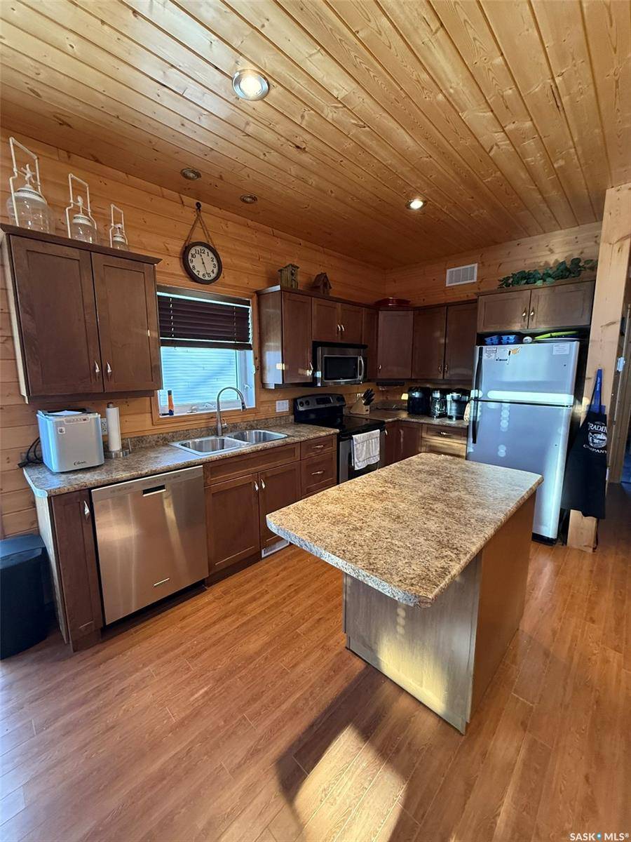 Chitek Lake, SK S0J 0L0,129 North Shore ROAD