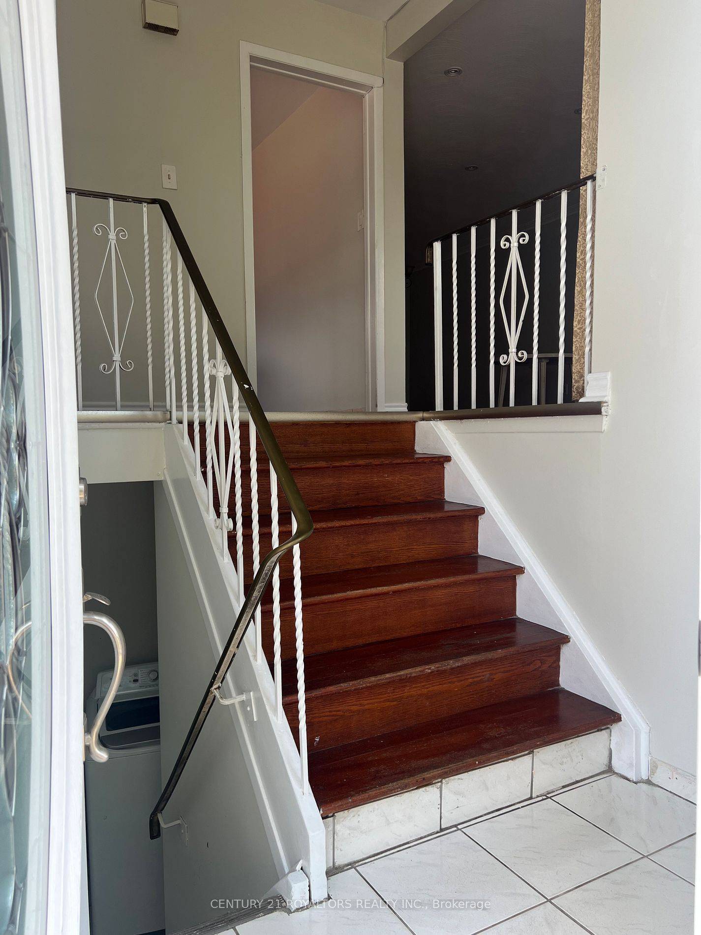 Mississauga, ON L4T 2K1,7258 Sills RD