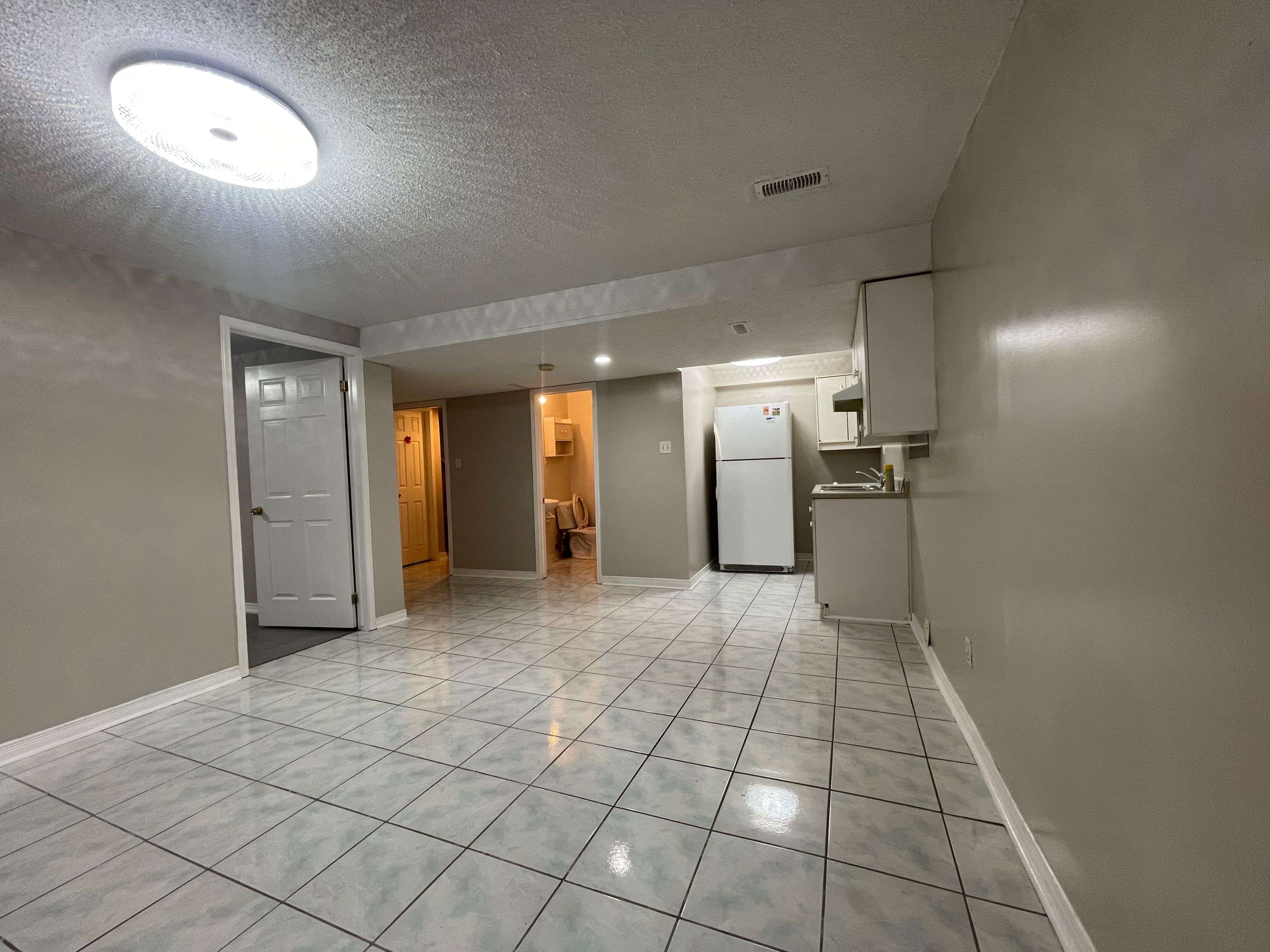 Brampton, ON L7A 2A5,56 Spencer DR