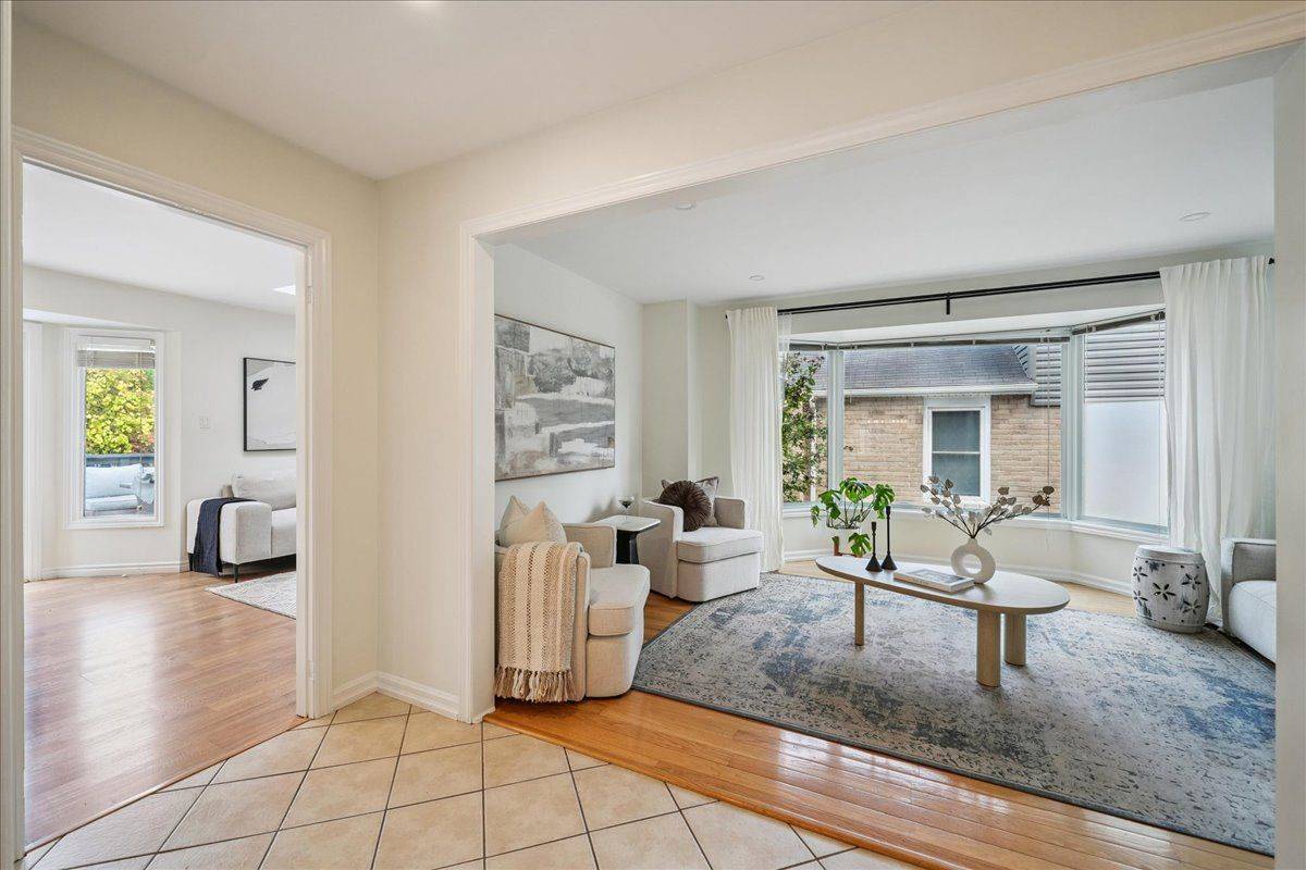 Oakville, ON L6M 2L3,1173 Bridlewood TRL