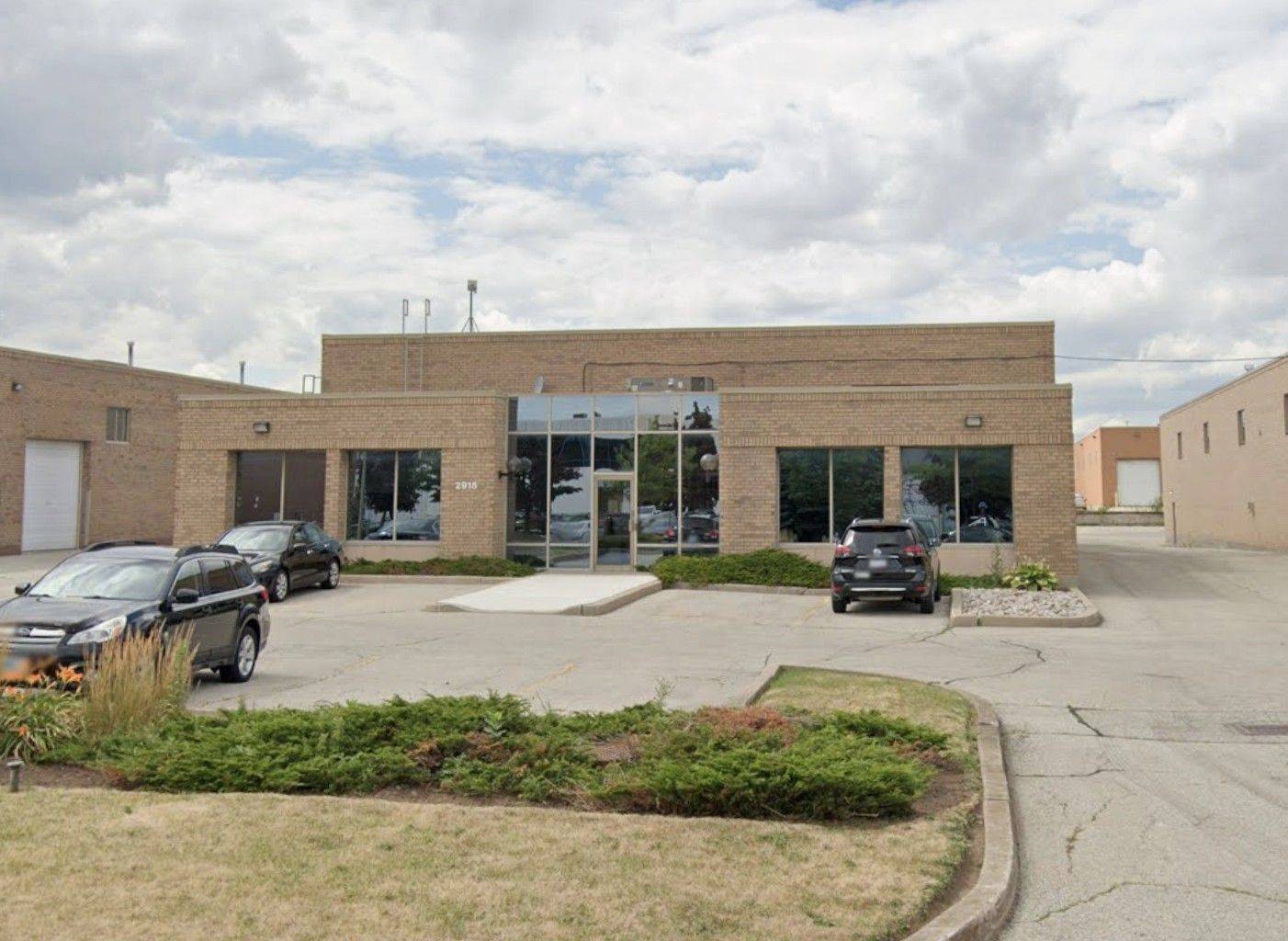 Oakville, ON L6H 5S4,2915 Portland DR