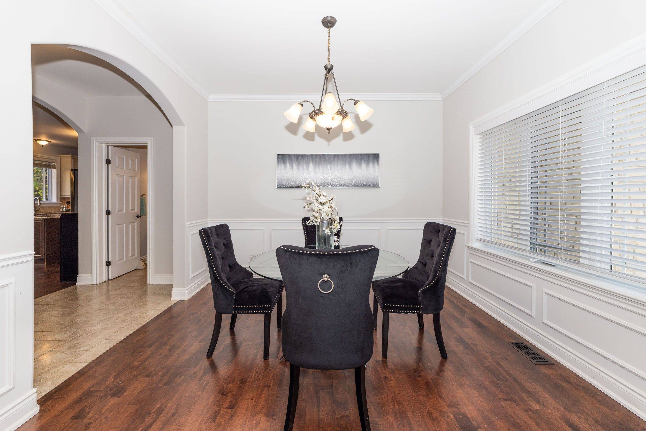 Carp - Huntley Ward, ON K0A 1L0,122 Country Meadow DR S