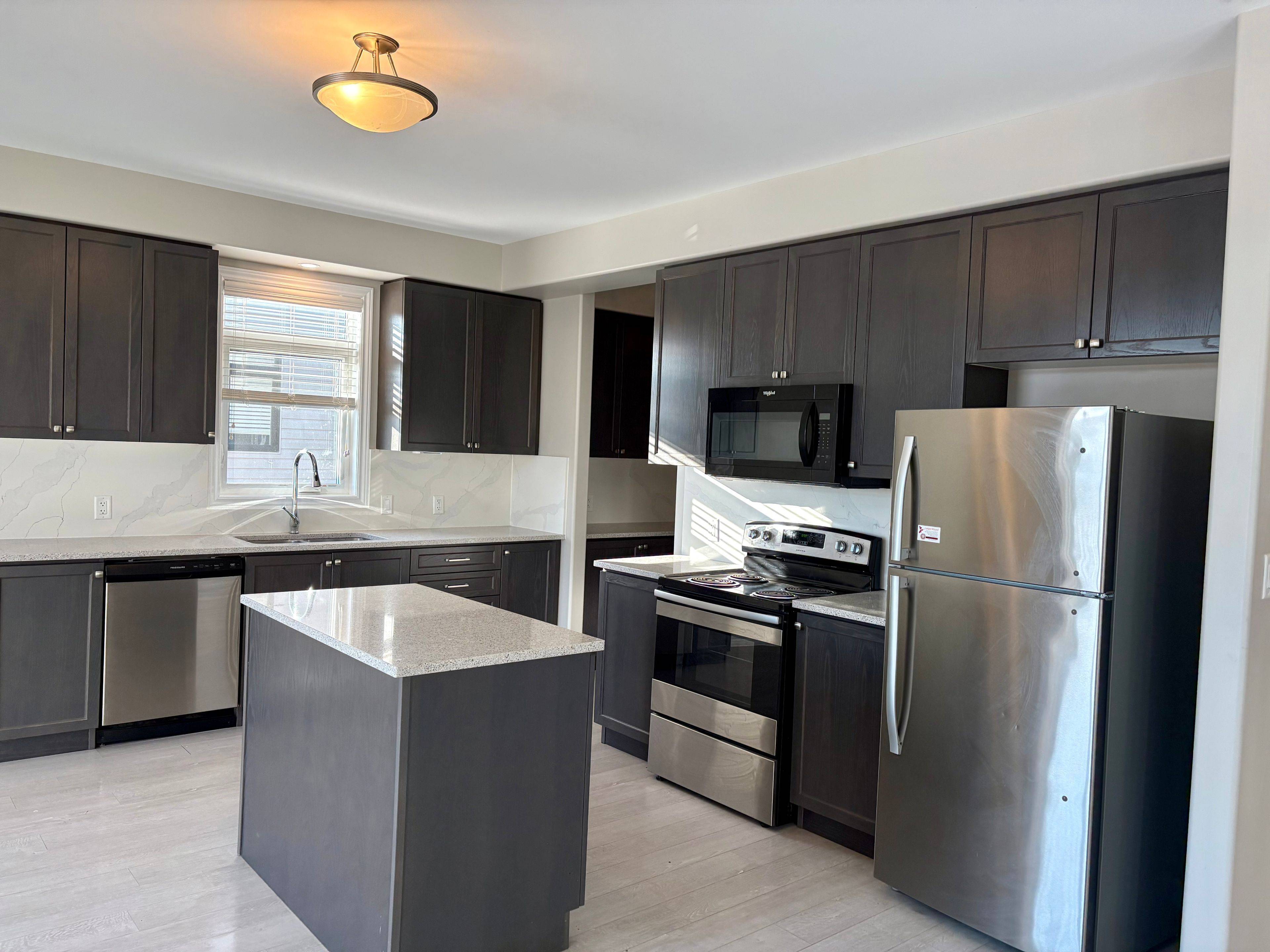 Kingston, ON K7P 0S8,1621 Brookedayle AVE