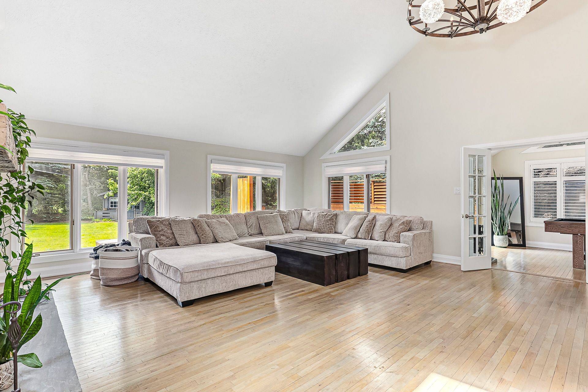 Blue Mountains, ON L9Y 0K7,136 Grand Cypress LN