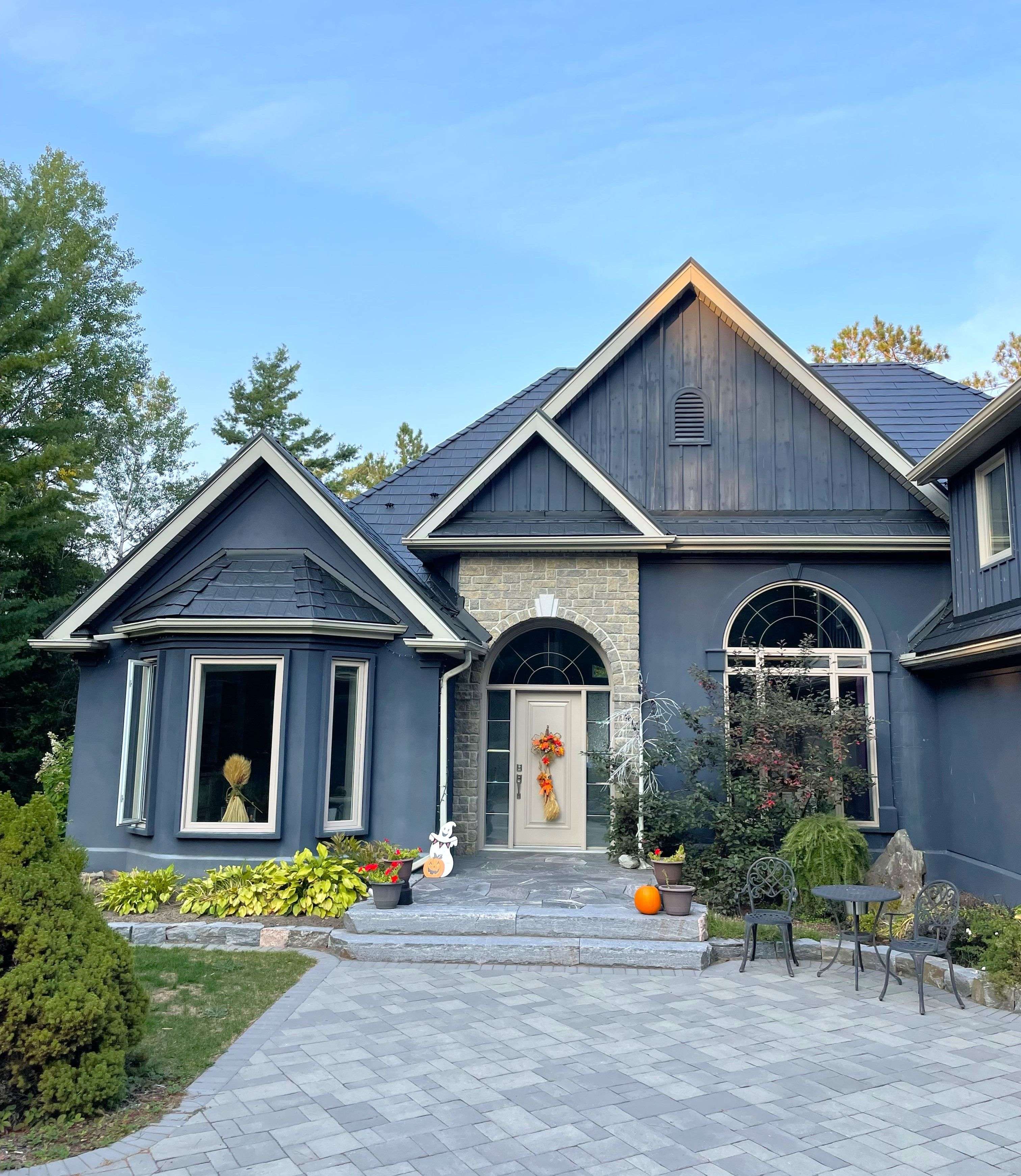 North Bay, ON P1B 8G4,218 Bayview RD