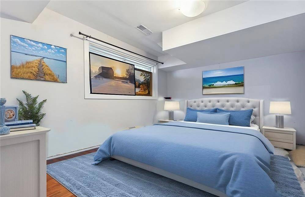 Welland, ON L3B 5Z5,203 Commercial ST #Lower