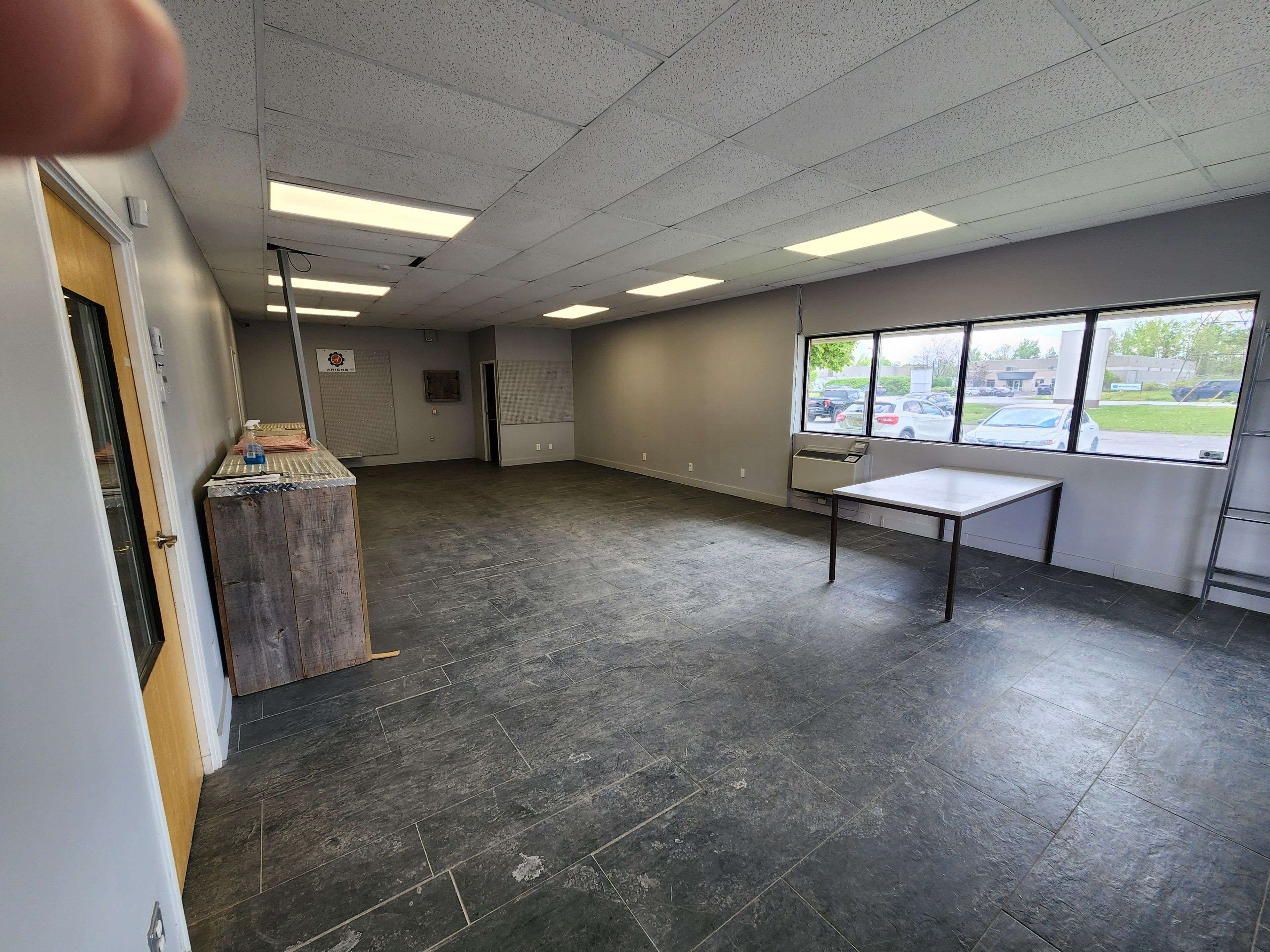 Kanata, ON K2S 1E7,135 Iber RD #1 & 3