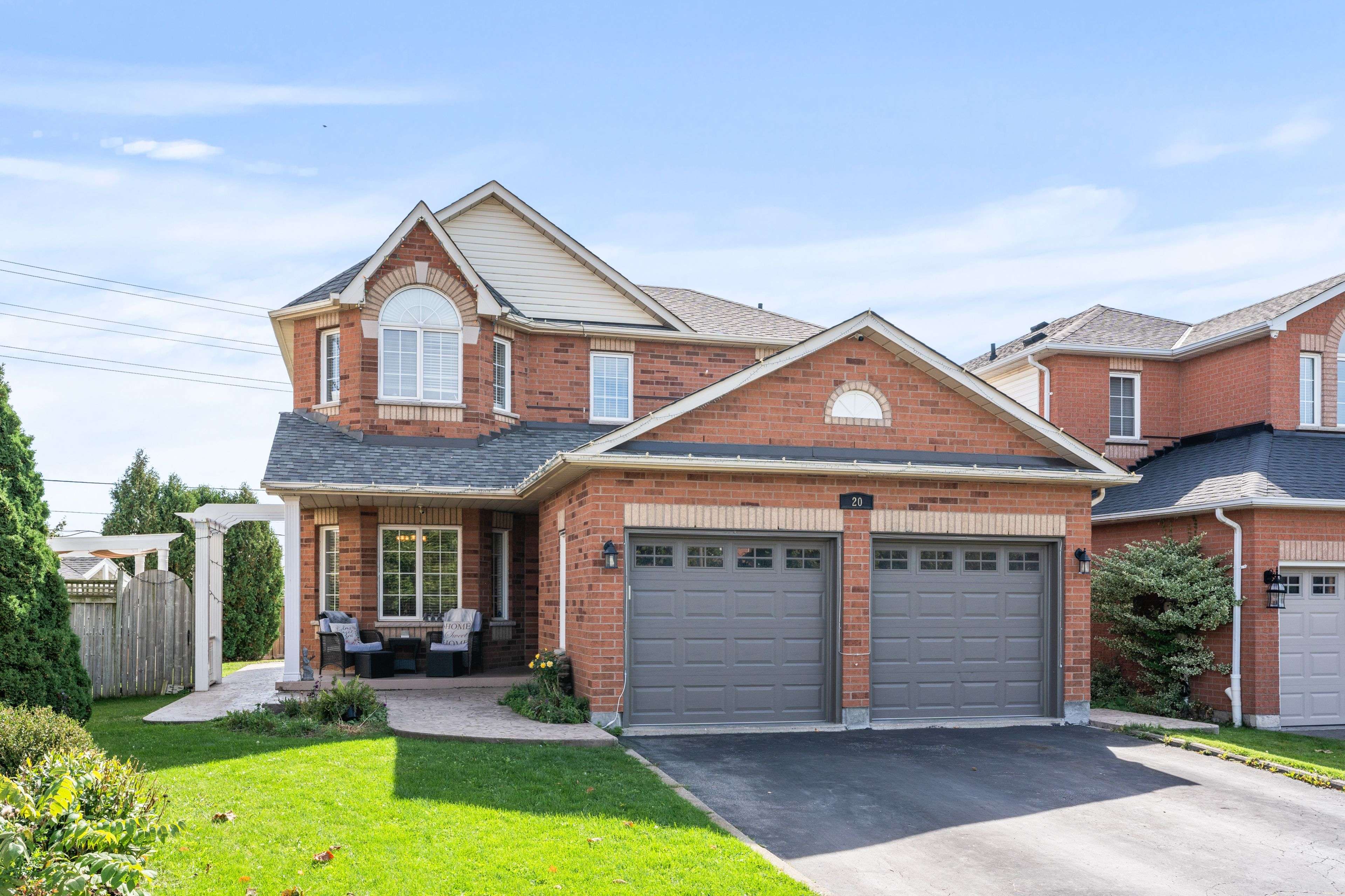 Hamilton, ON L0R 2H5,20 Pentland RD