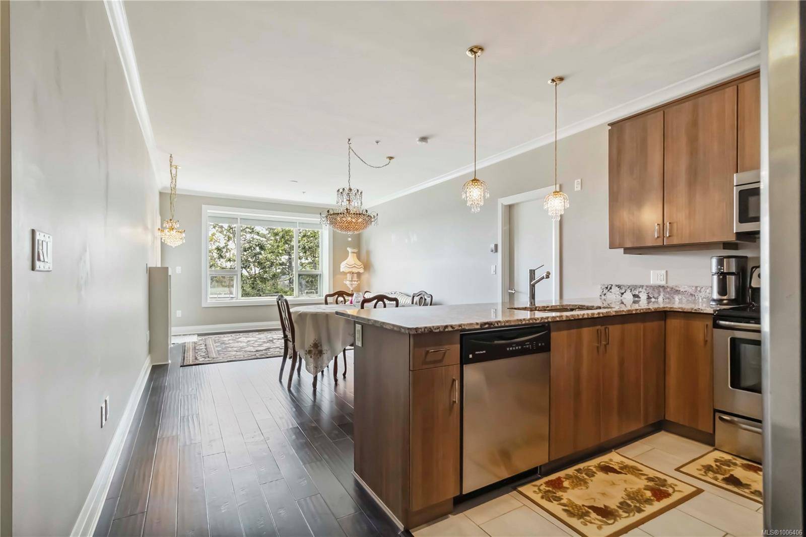 Langford, BC V9B 0M8,1145 Sikorsky Rd #216