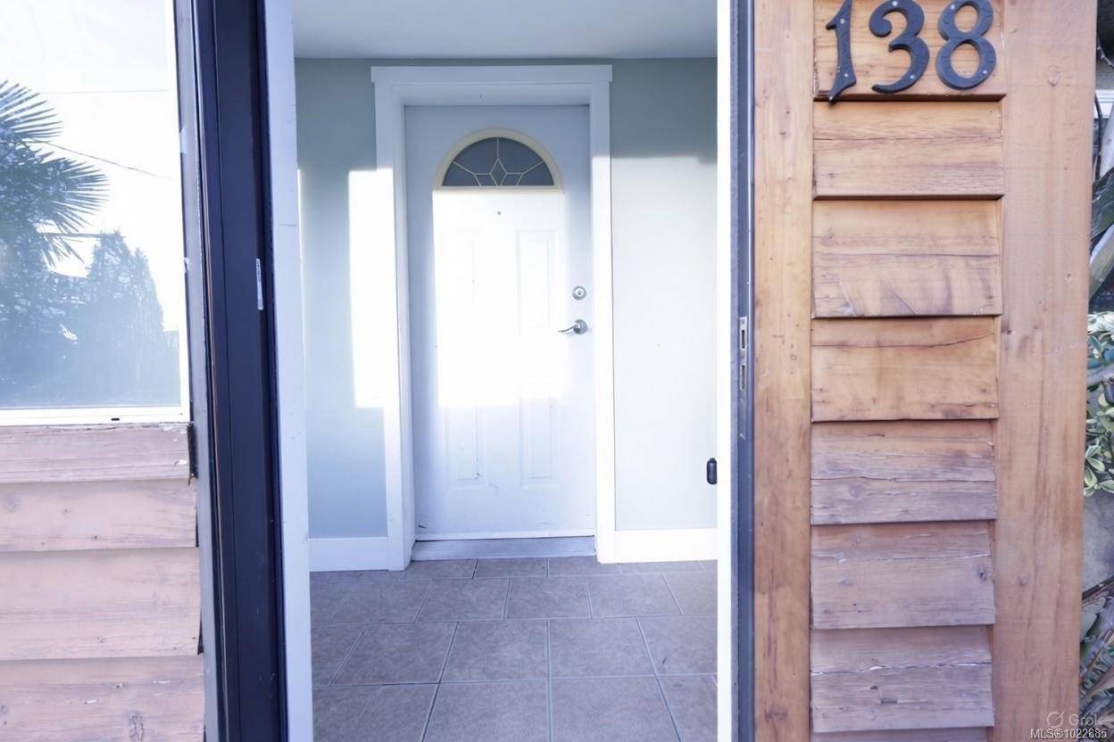 Saanich, BC V8Z 1K1,138 Sims Ave