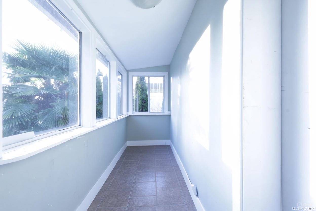 Saanich, BC V8Z 1K1,138 Sims Ave