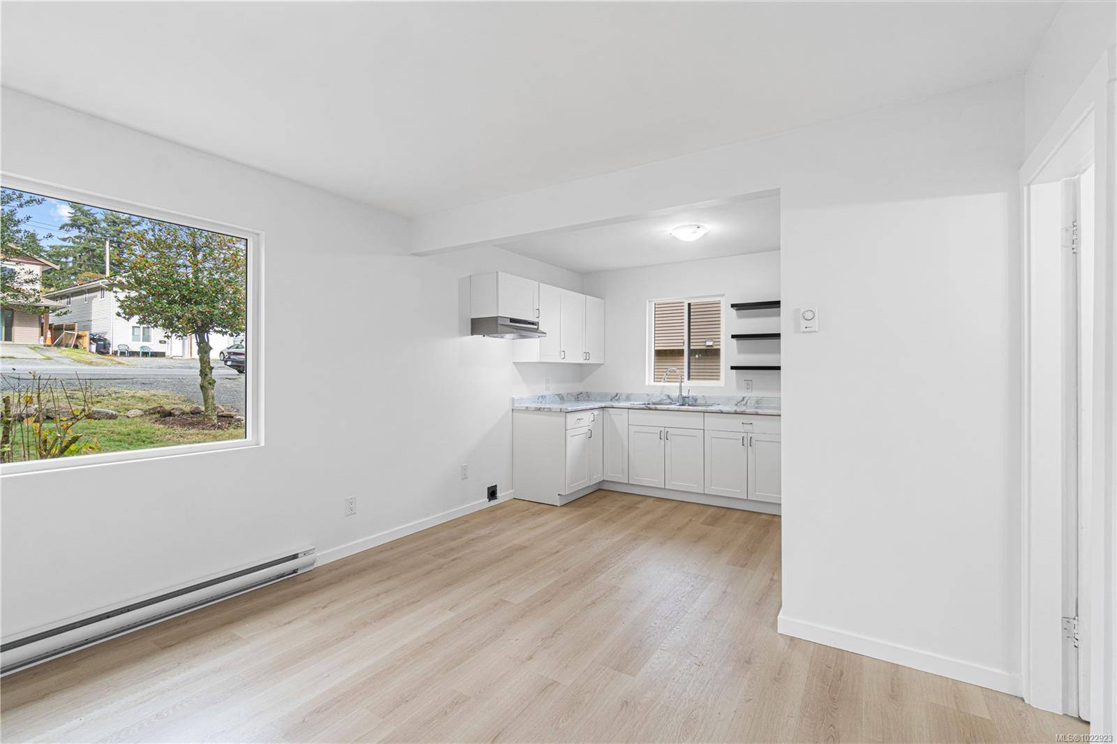 Nanaimo, BC V9R 3N8,656 Lambert Ave