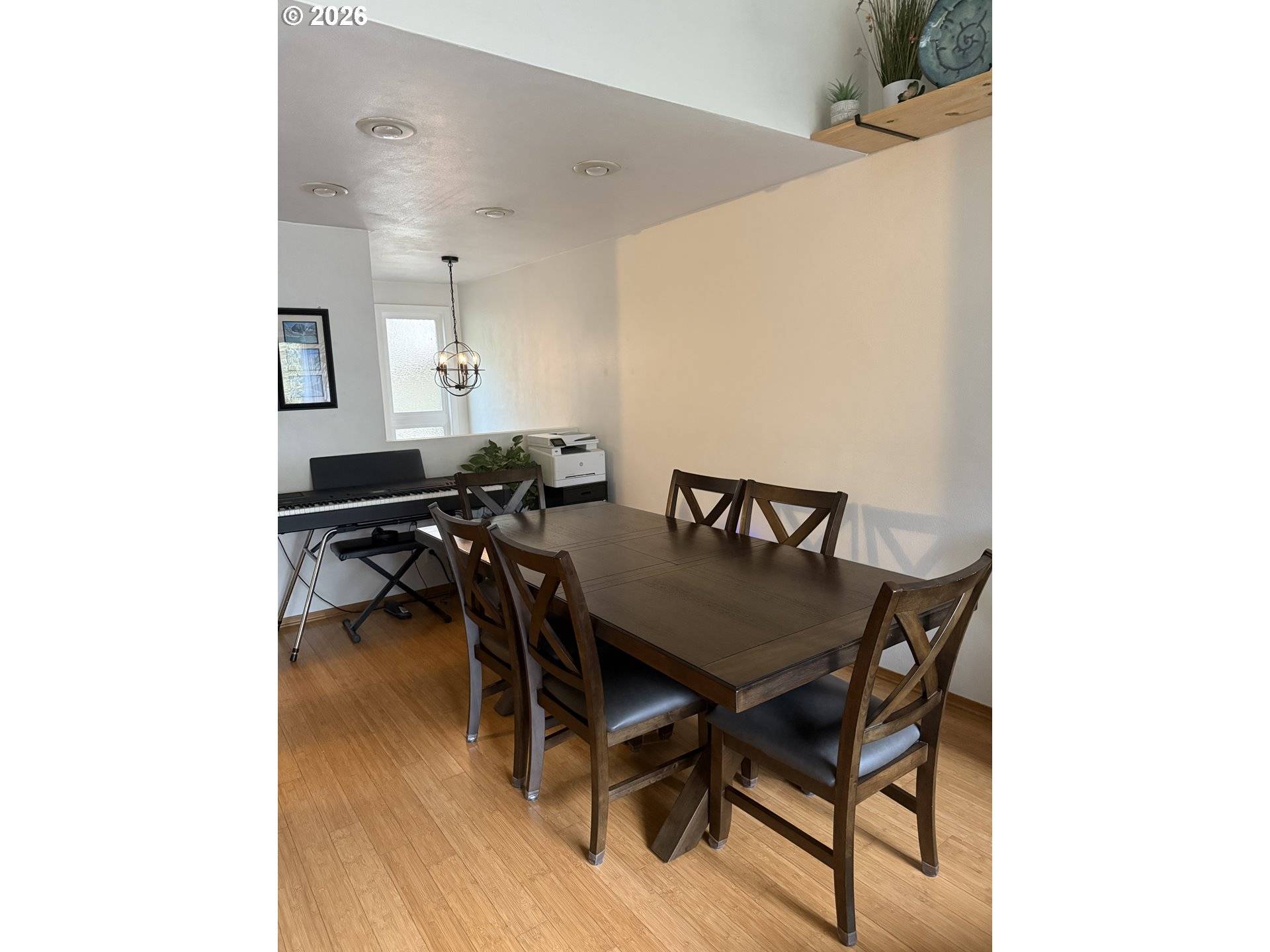 Eugene, OR 97405,422 STONEWOOD DR