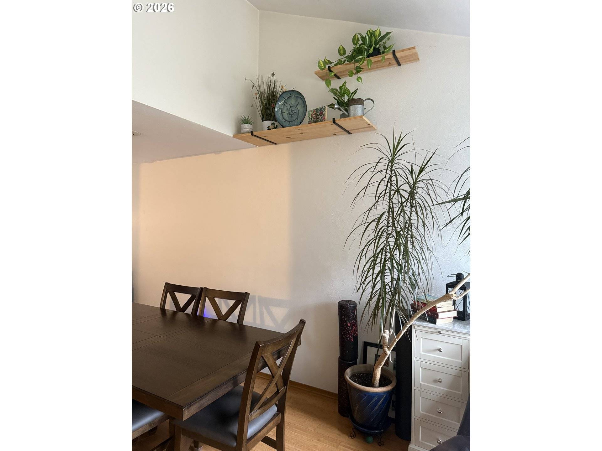 Eugene, OR 97405,422 STONEWOOD DR