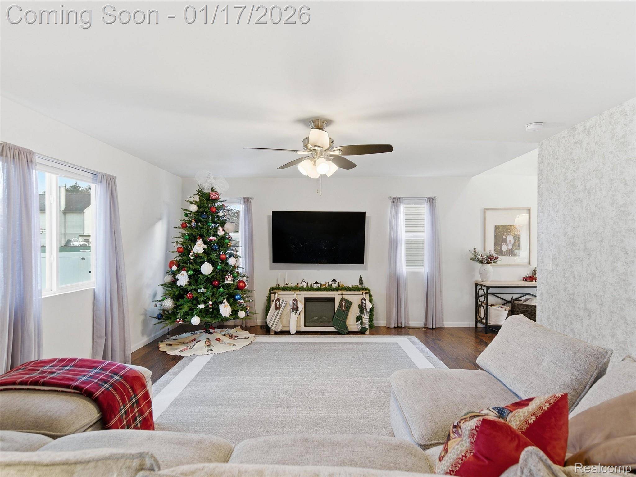 Waterford, MI 48327,250 Fountain Park DR