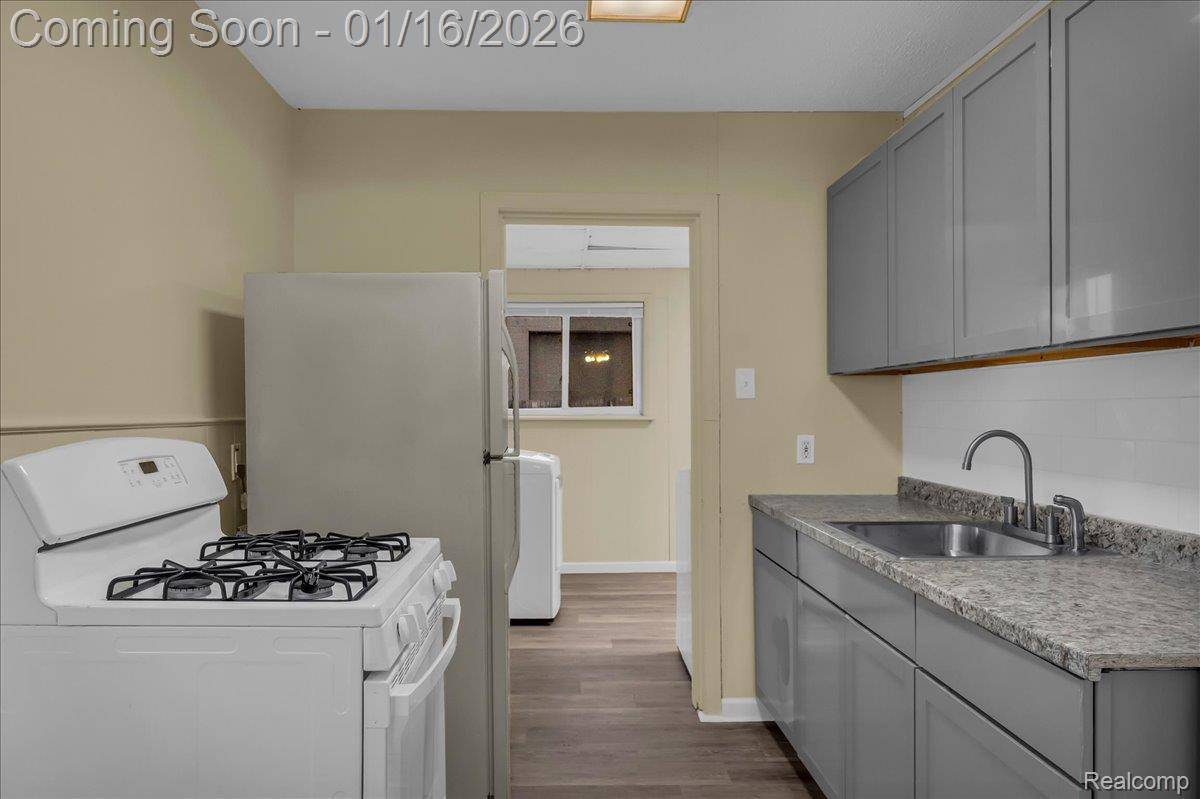 Warren, MI 48089,13983 Hobart AVE