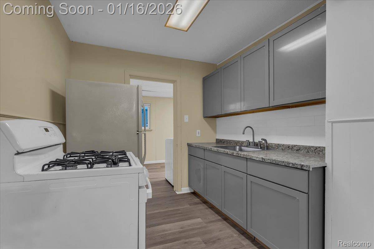 Warren, MI 48089,13983 Hobart AVE